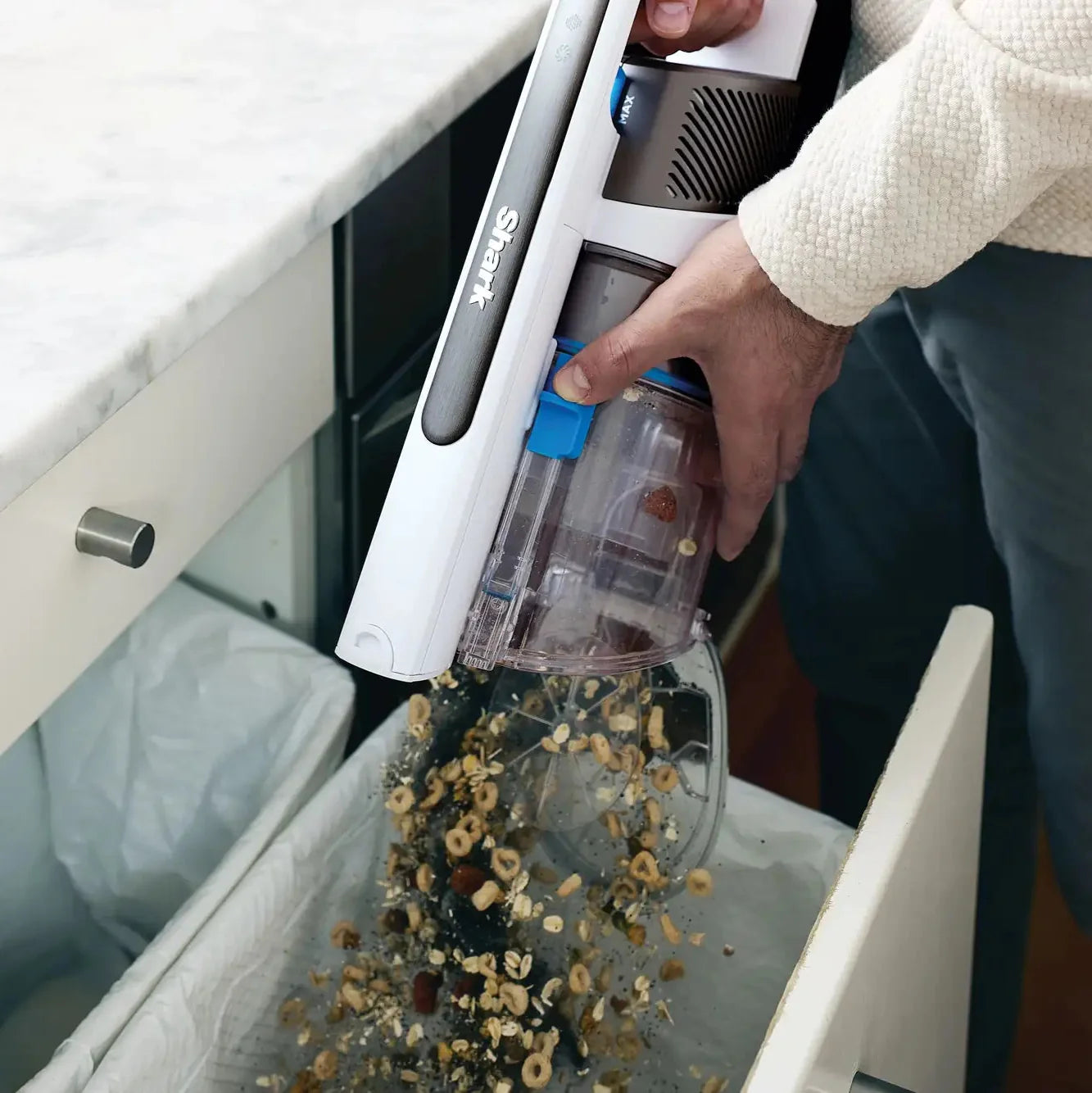 Shark IZ380EUT PowerPro Pet - Bezdrátový vysavač - Hubice na zvířecí chlupy
